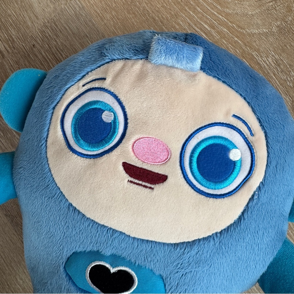 Babysfirst TV Peek-a-boo interactive plush toy - Picture 4 of 6
